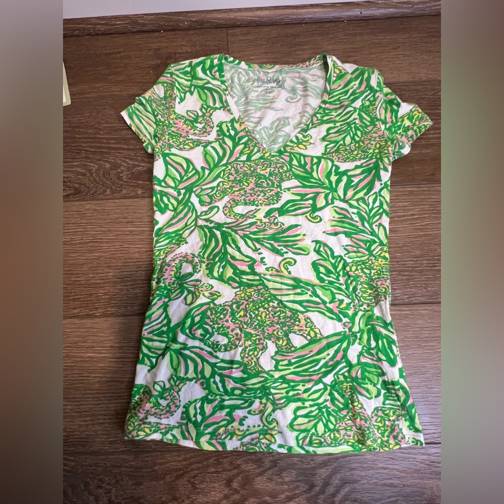 Lilly Pulitzer V-Neck Tee